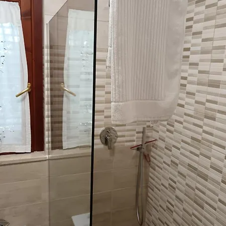 Oda ve Kahvaltı Shaki 3*